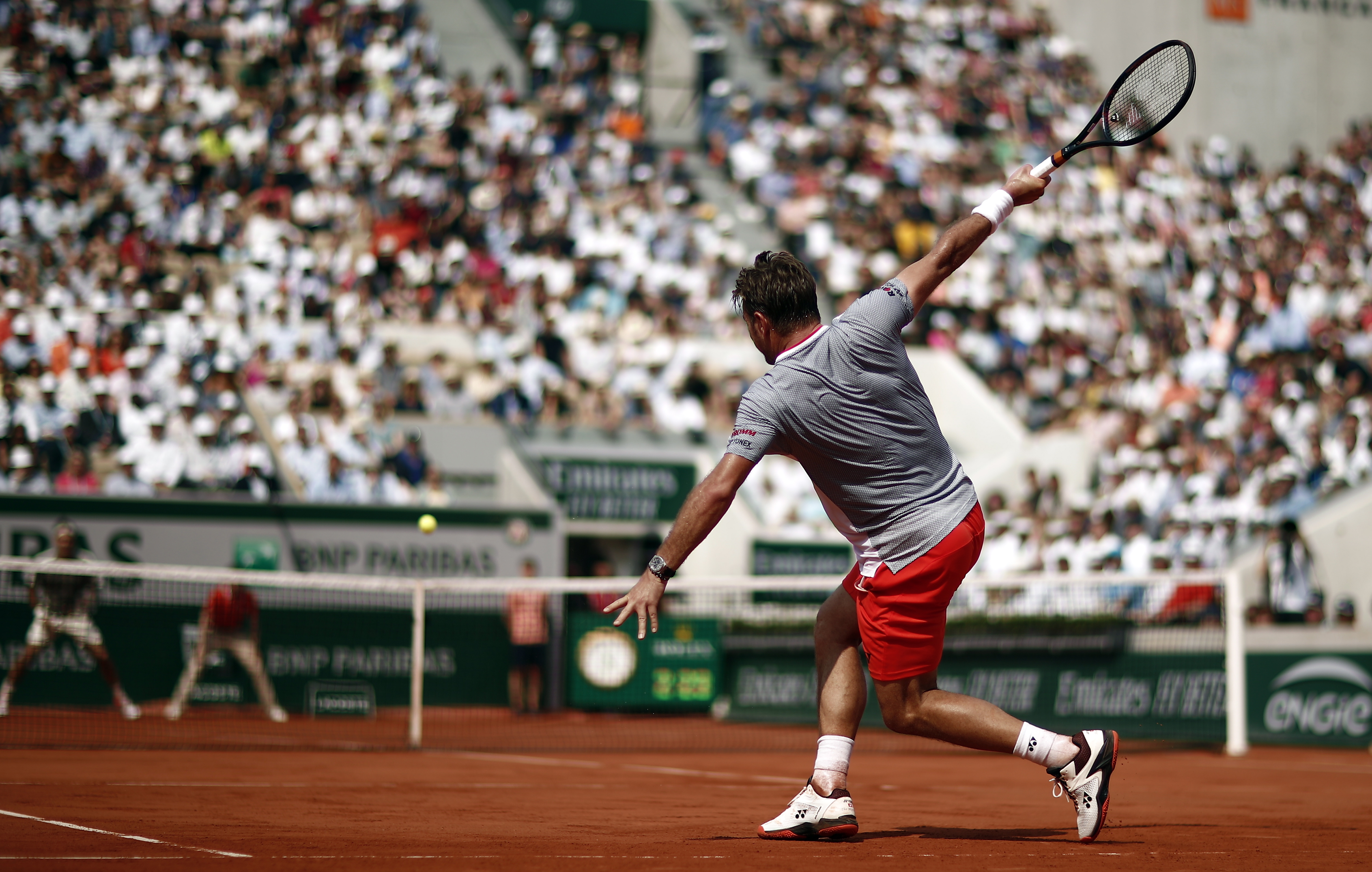 关于欧洲网球队翻盘世界网球队,费德勒制霸全场的信息 关于欧洲网球队翻盘世界网球队,费德勒制霸全场的信息