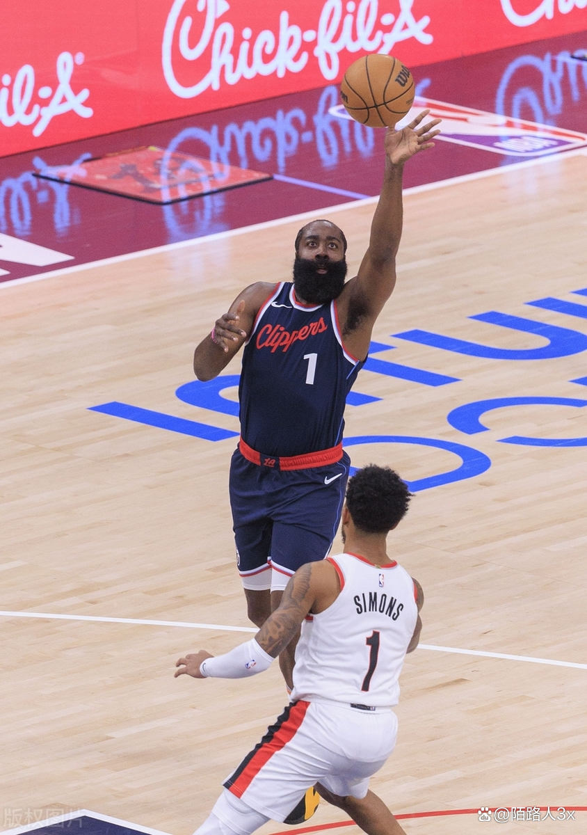 包含开拓者失利快船,结束三连胜的词条 包含开拓者失利快船,结束三连胜的词条