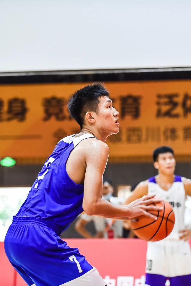 匈牙利队气贯长虹,继续拼搏 匈牙利队气贯长虹,继续拼搏