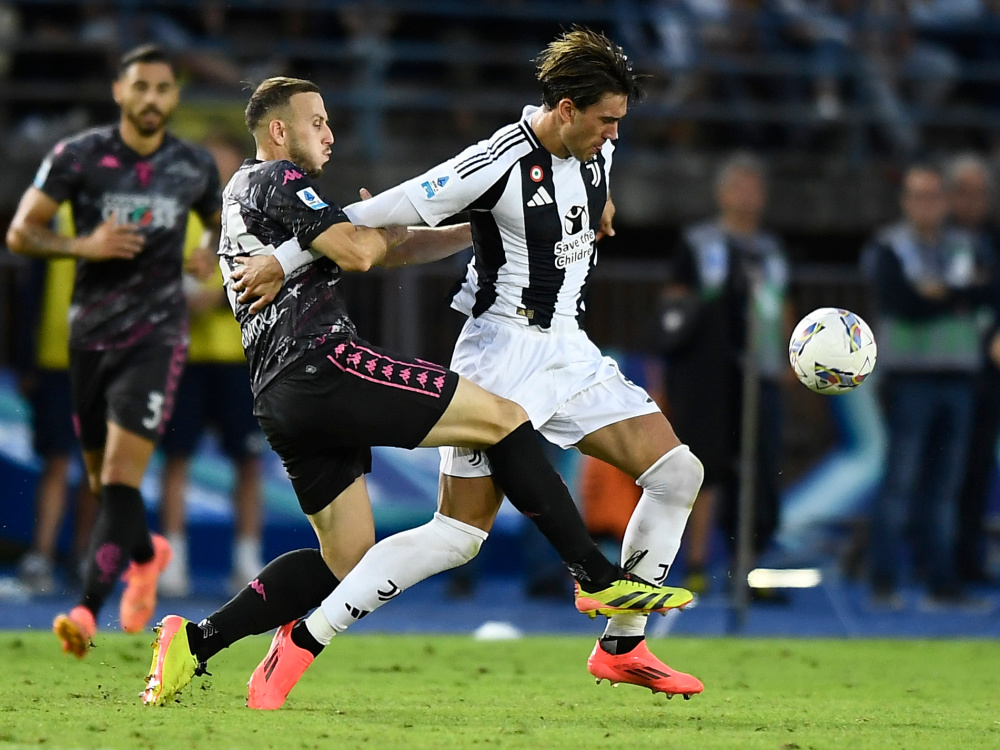 关于尤文图斯防线稳固,助球队保持不败的信息 关于尤文图斯防线稳固,助球队保持不败的信息