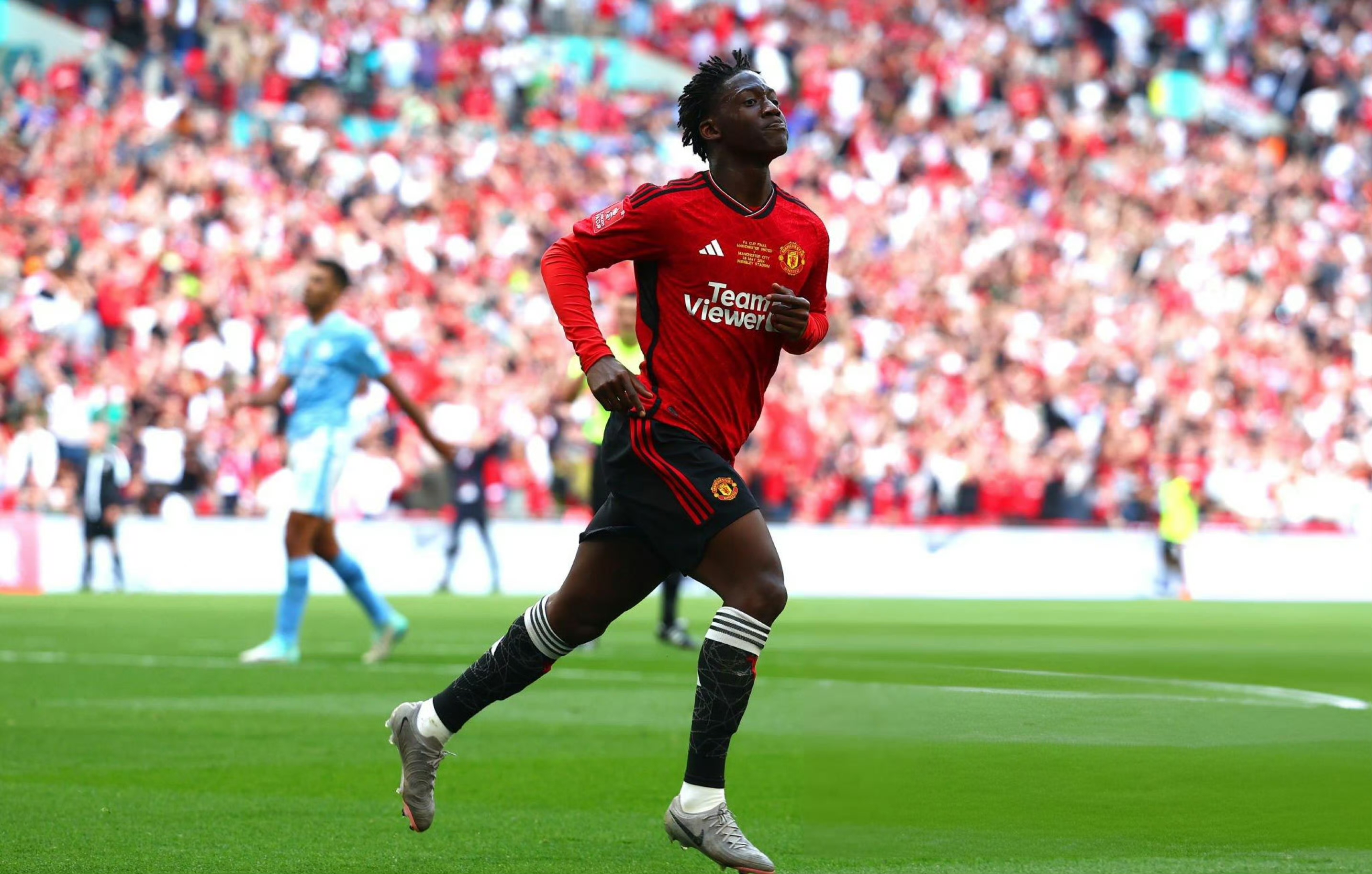 关于曼联场上出现悬念,最终逆转对手的信息 关于曼联场上出现悬念,最终逆转对手的信息