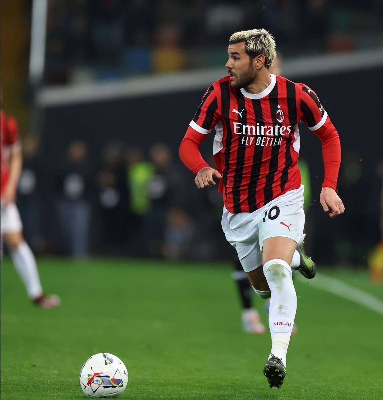 包含AC米兰主场力挫对手,实力悍然的词条 包含AC米兰主场力挫对手,实力悍然的词条