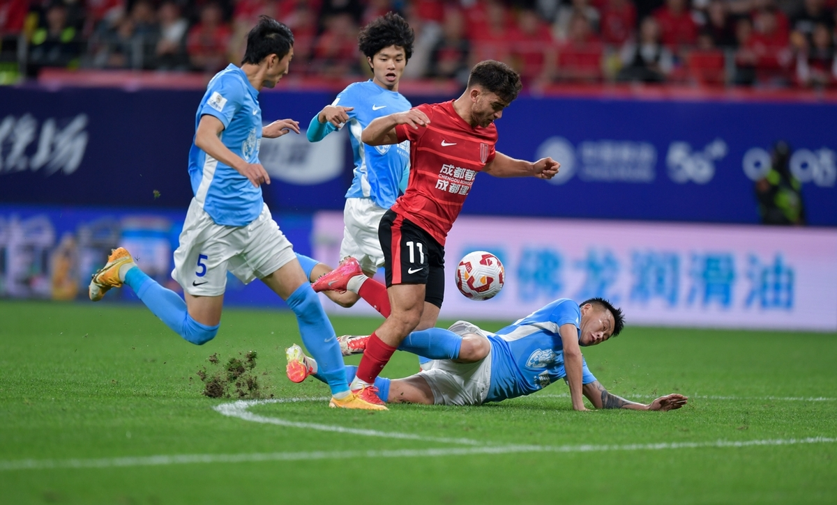 包含足球赛场上火药味十足的对决的词条 包含足球赛场上火药味十足的对决的词条