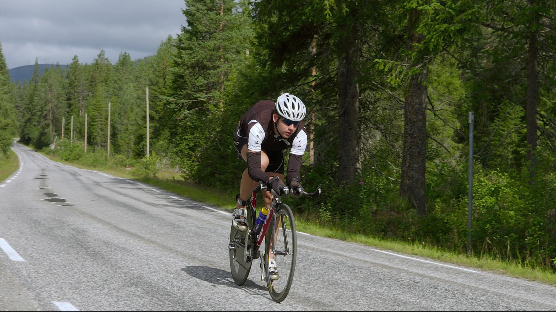 铁壁阿克，皇马以防守为钥，强势击溃莱比锡红牛