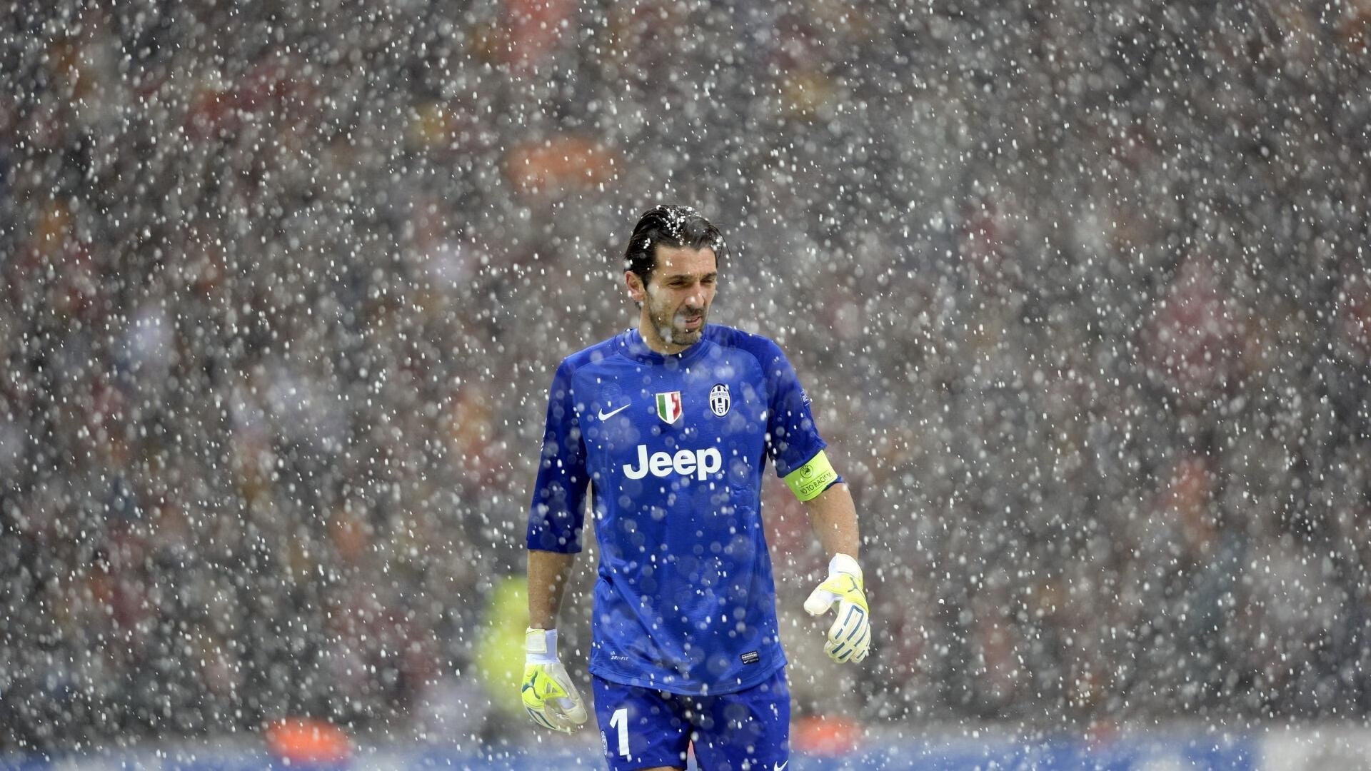 马刺火力全开压制掘金，伦纳德化身关键先生定乾坤