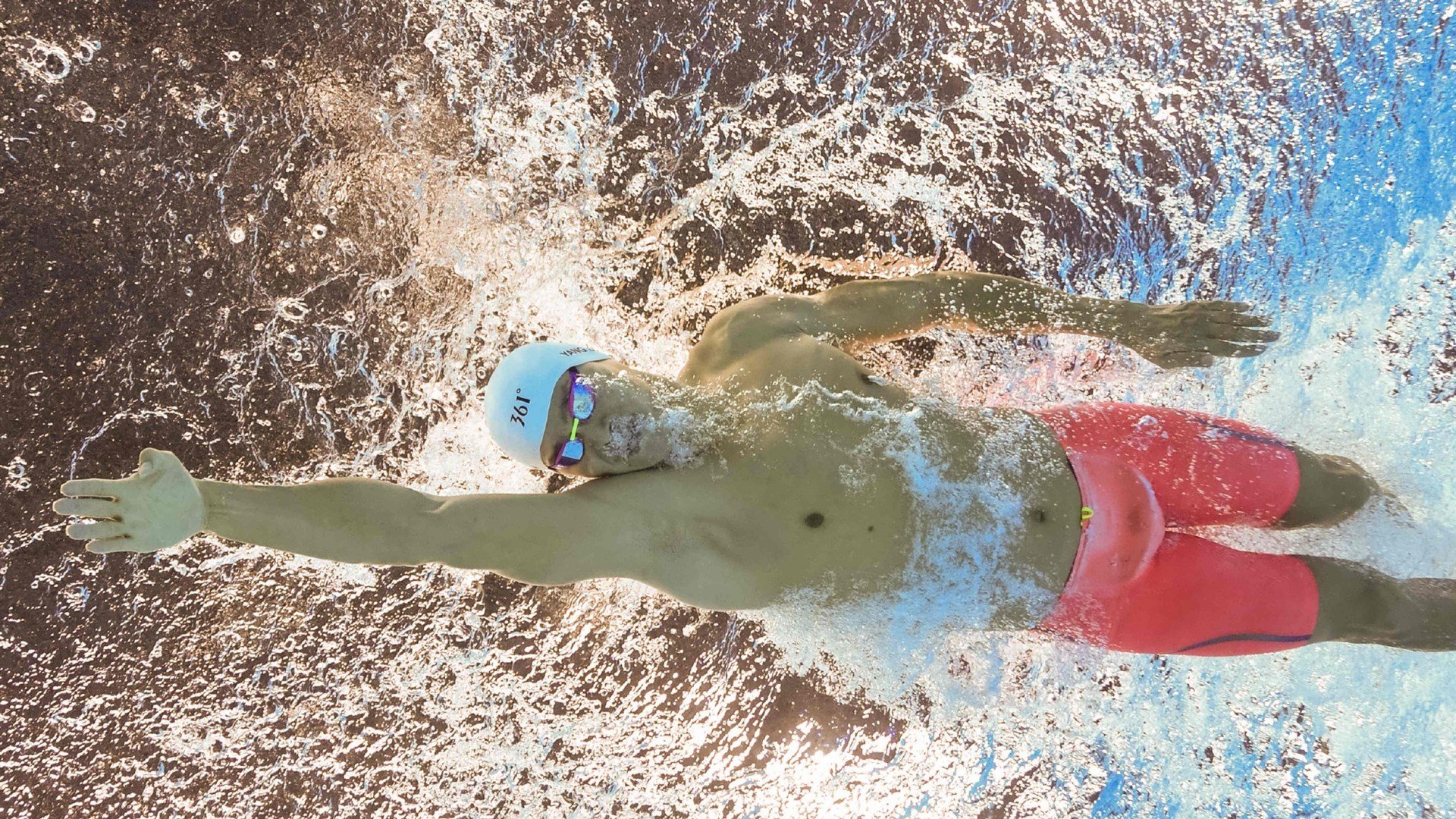 足球场上的地缘奇观，当伊拉克踏平洪都拉斯，楚阿梅尼成为关键先生